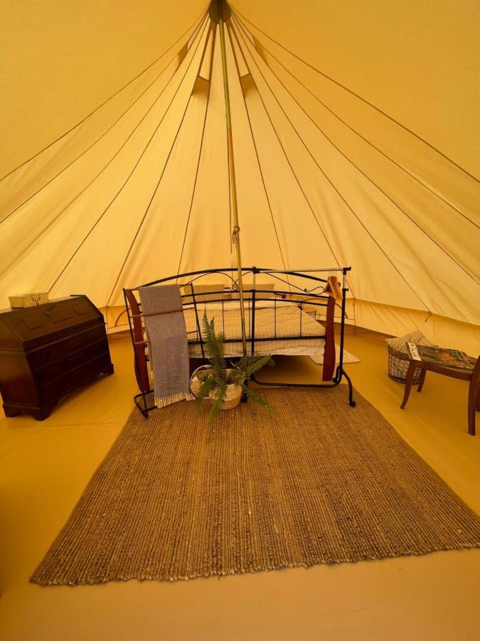 The Hunters Glamping Hotel Ciudanovita Exterior foto